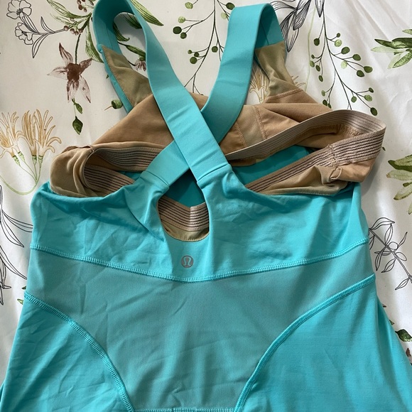 Active wear top - Picture 2 of 2